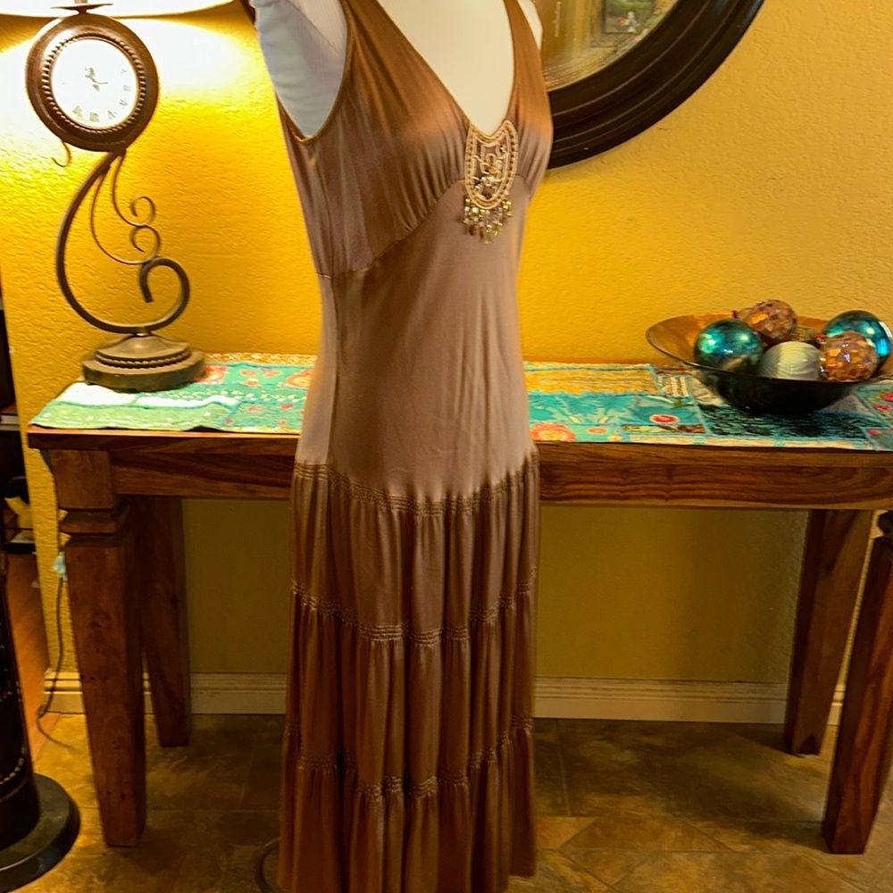 Elegant Copper Maxi Dress - Picture 4 of 7